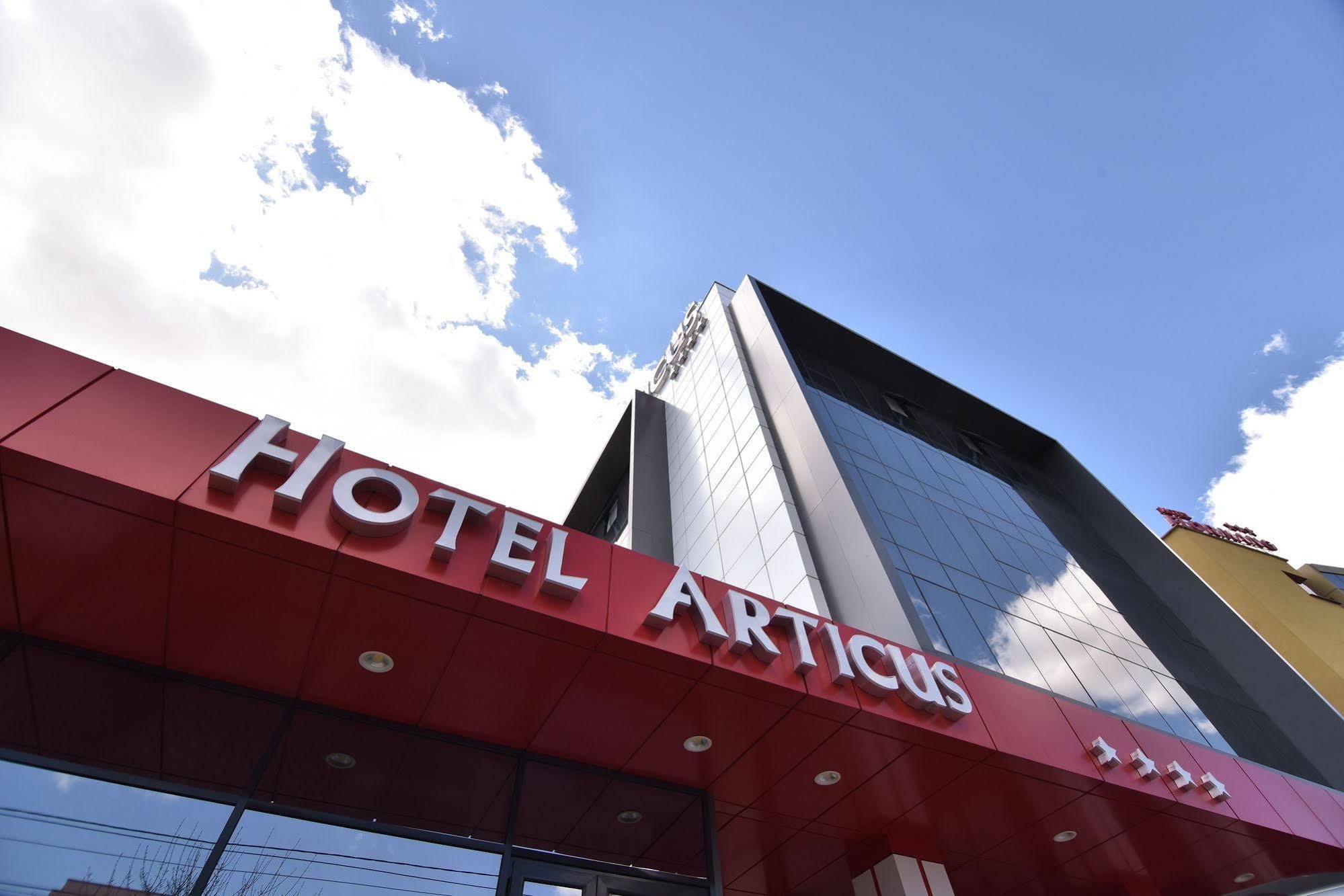 Hotel Articus Craiova Exterior photo